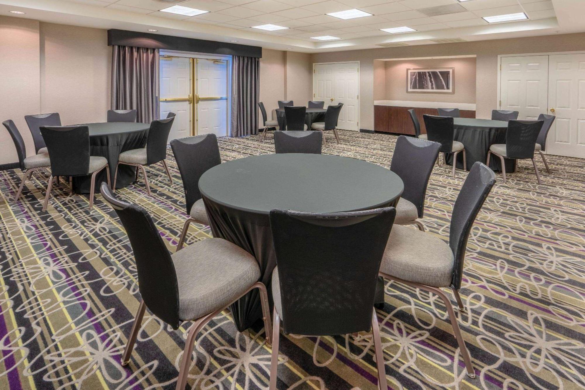 Hotel La Quinta By Wyndham Pueblo Zewnętrze zdjęcie